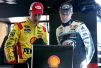 Charlotte – Almirola bat le record de la piste