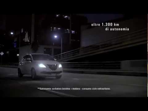 Lancia Ypsilon Ecochic Metano – Seducente per natura (Porte Aperte)