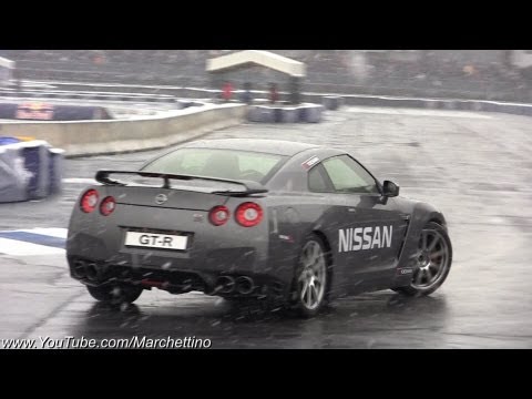 2013 Nissan GT-R Drift and Accelerations!