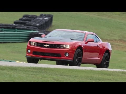 2013 Chevrolet Camaro SS 1LE – 2013 Lightning Lap – LL2 Class – CAR and DRIVER