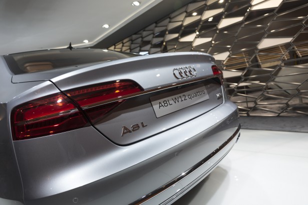 Genève-Audi-A8-Exclusive (2)