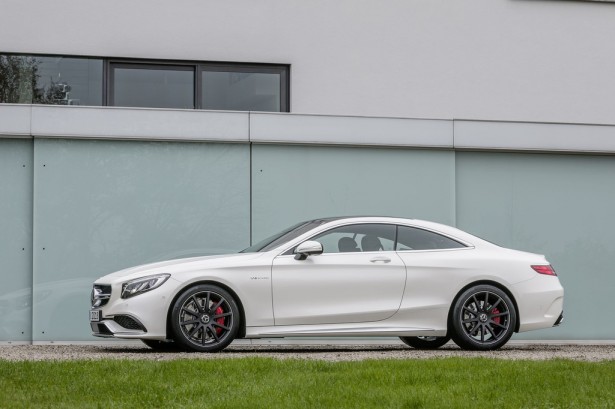 Mercedes-Benz-S-63-AMG-Coupe-2014-3