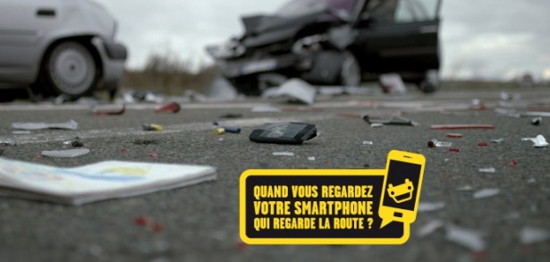 smartphone-au-volant-attention-danger