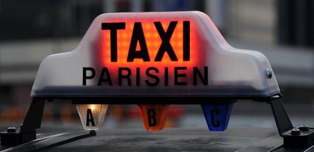 Nouveau lumineux des taxis parisiens