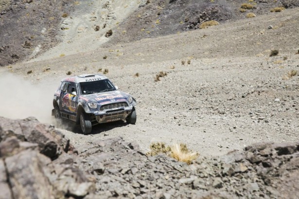 Nasser-Al-Attiyah-Dakar-2015-MINI-All4-Racing-4