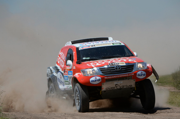Ten-Brinke-Dakar-2015-Toyota-Hilux