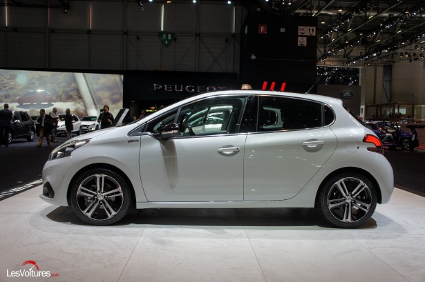 Salon-Genève-2015-1-nouvelle-Peugeot-208