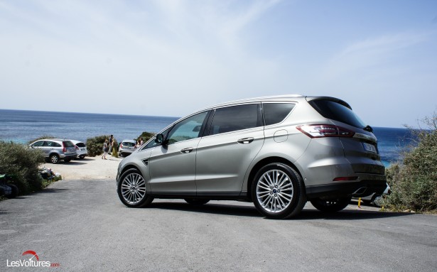 Ford-S-Max-5