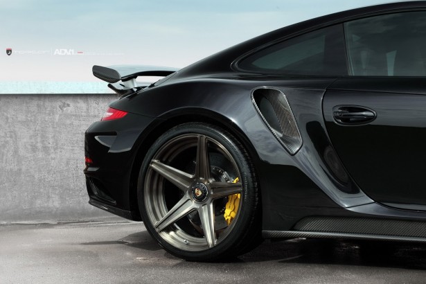 Porsche-topcar-singer-911-turbo-7