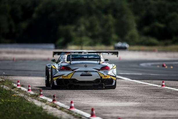BMW-Z4-GT3-Marc-vds-racing-team-24-Hours-Spa-2015-26