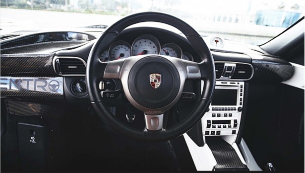 Porsche-911Carrera-S-monterey
