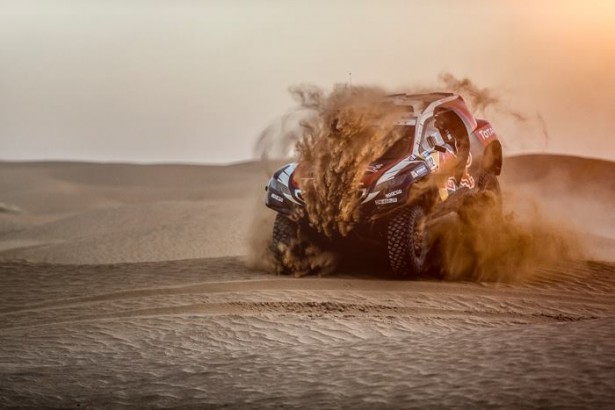 peugeot-2008-dkr-China-Silk-Road-Rally-2015