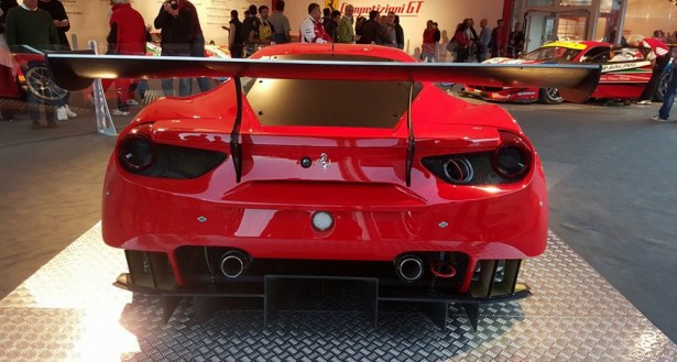 Ferrari-488-GT3-2016-2