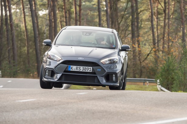 Ford-Focus-RS-4
