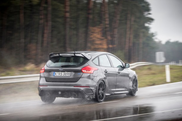 Ford-Focus-RS-7