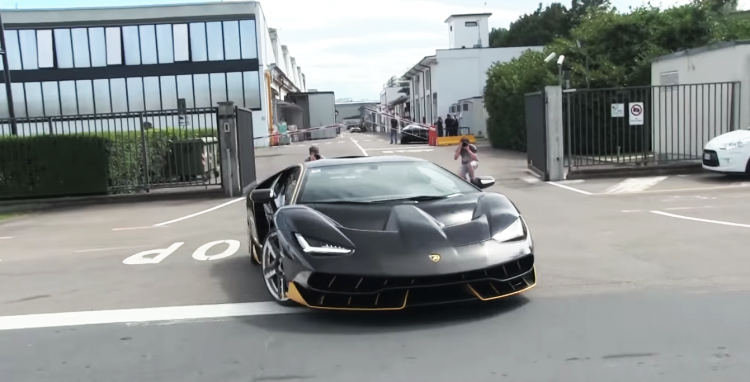 video-Lamborghini-Centenario-LP-770-4-on-road