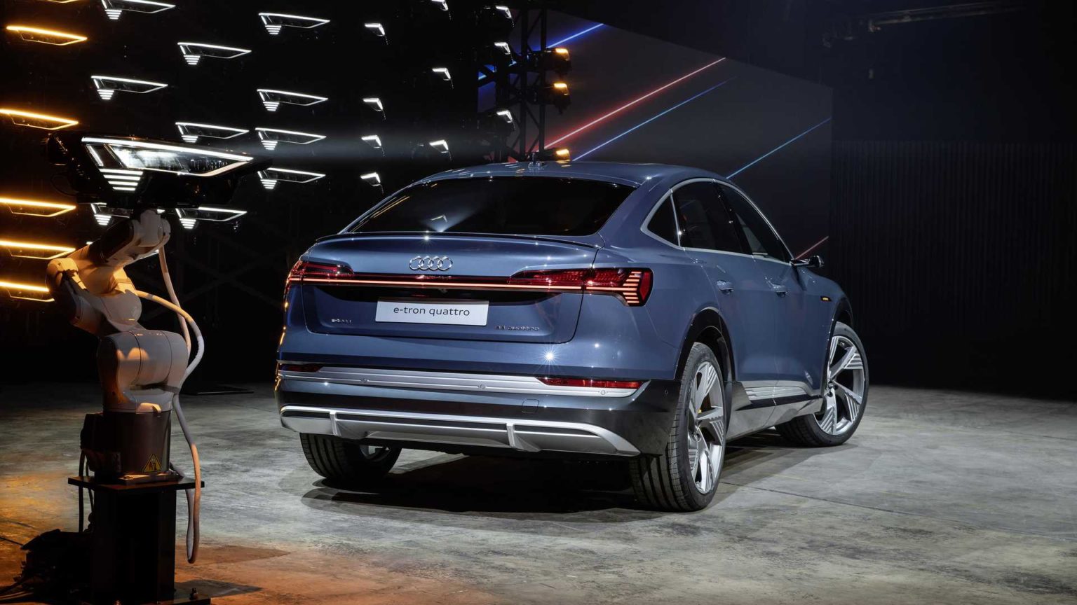 Audi e tron Sportback nouveau SUV coupé 100 électrique Les Voitures