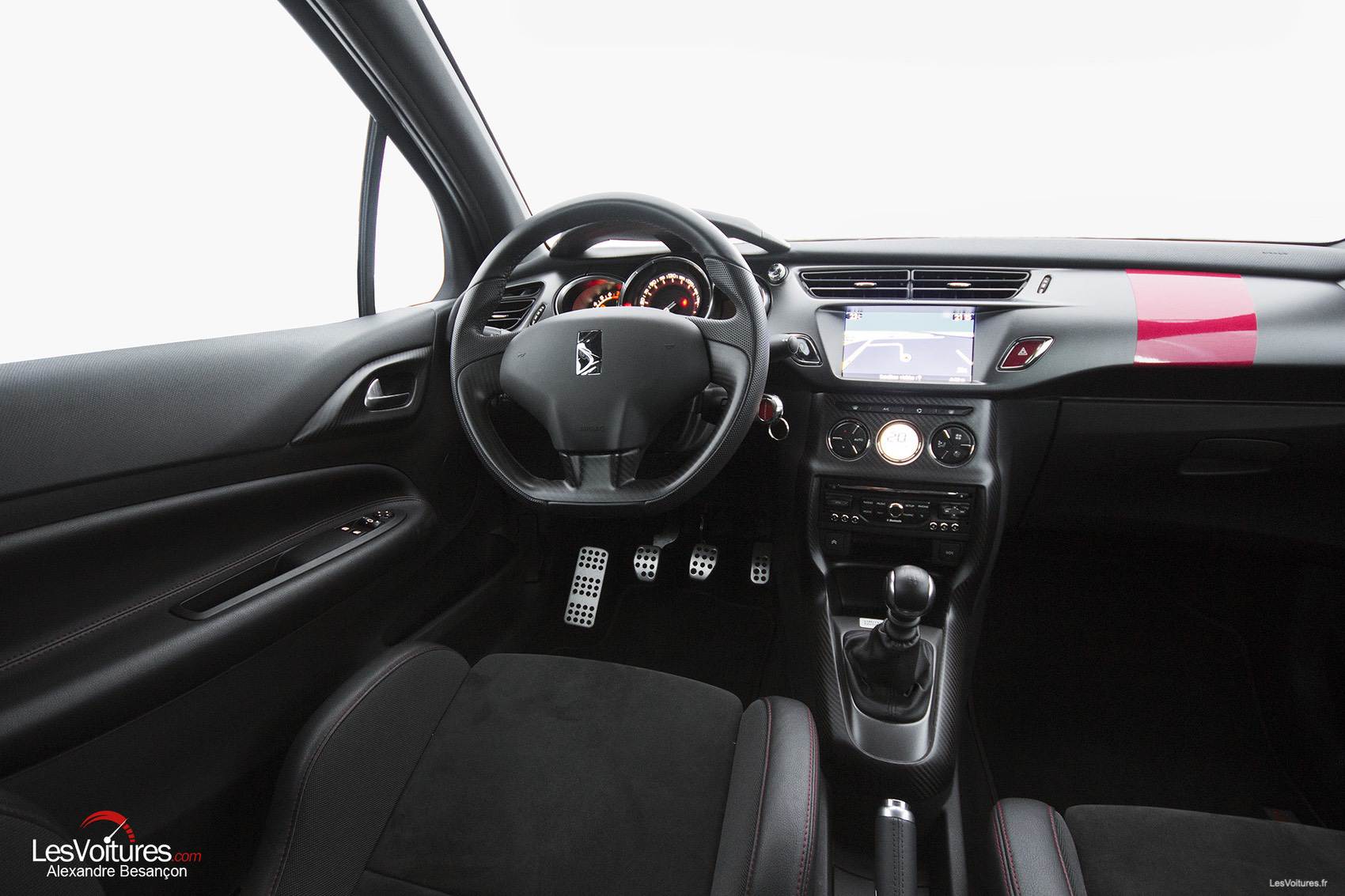 Citroën DS3 Racing Cabrio : l'essai de la "décoiffante bombinette ...