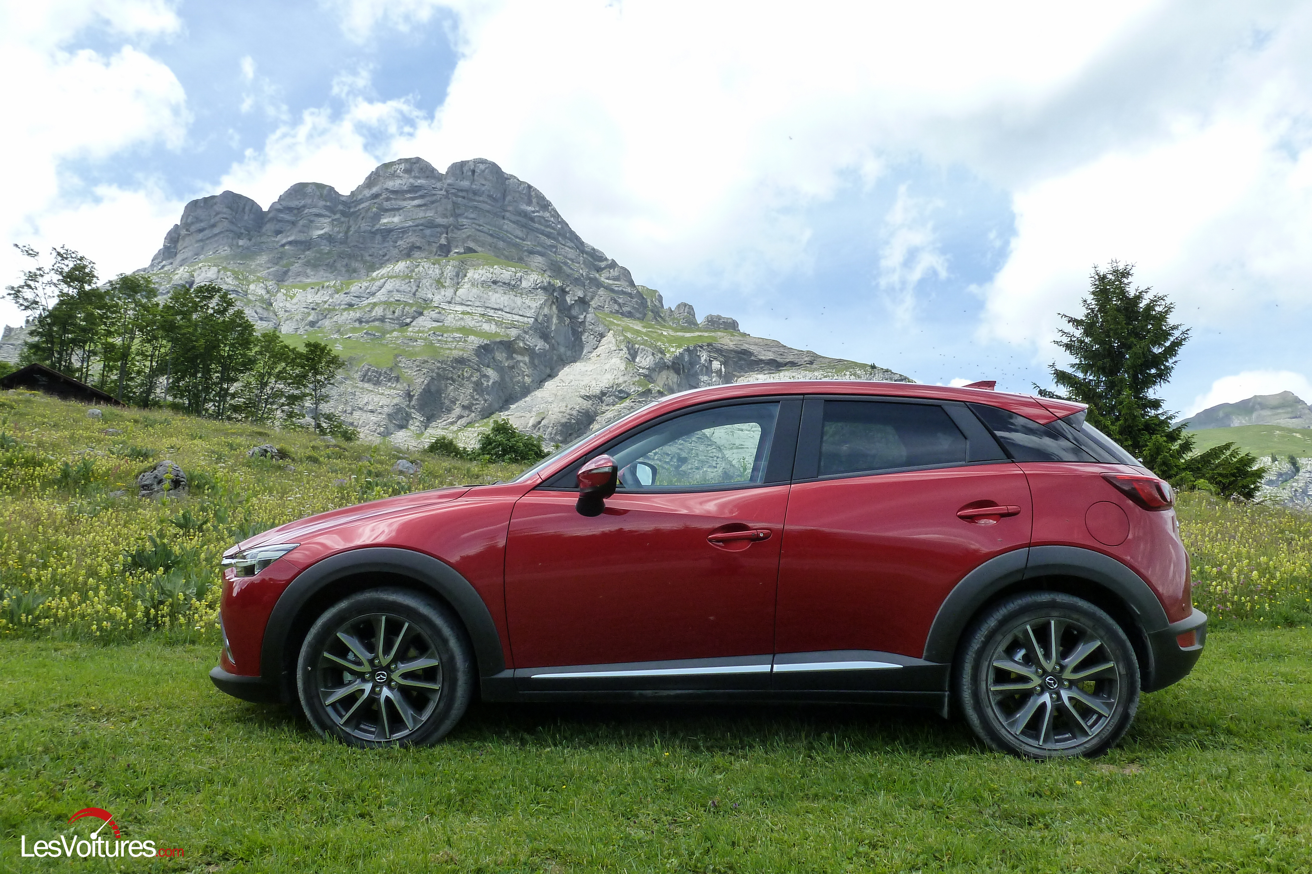 MazdaCX313 Les Voitures