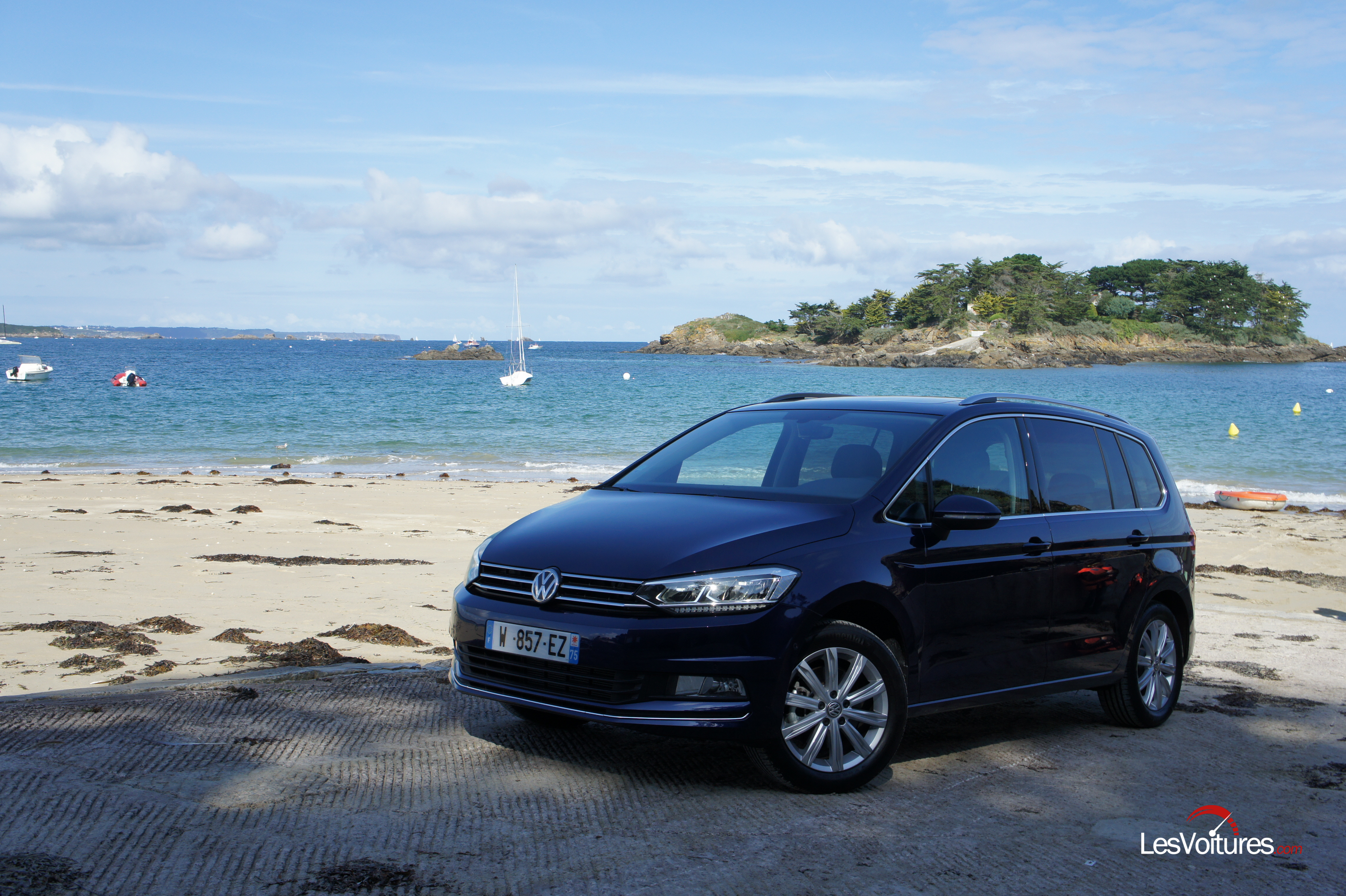 Volkswagen Touran : le monospace s’offre une cure de jouvence, essai…