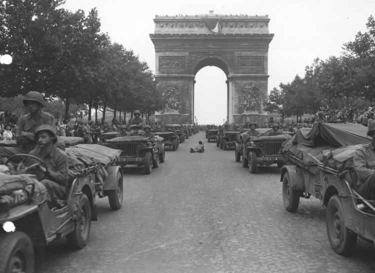 8 mai 1945 Jeep Willys 80 ans Débarquement Normandie