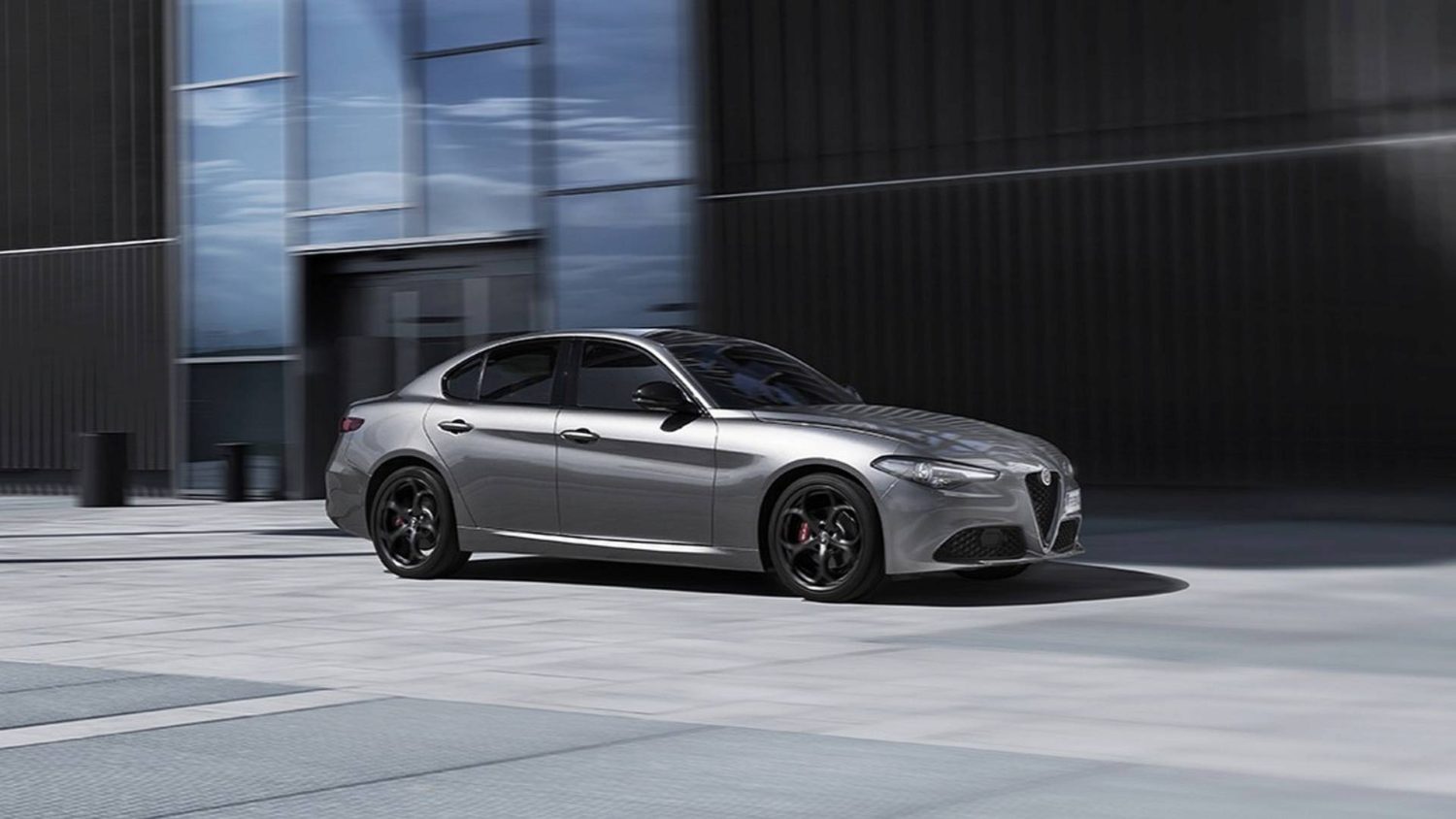 Alfa romeo black