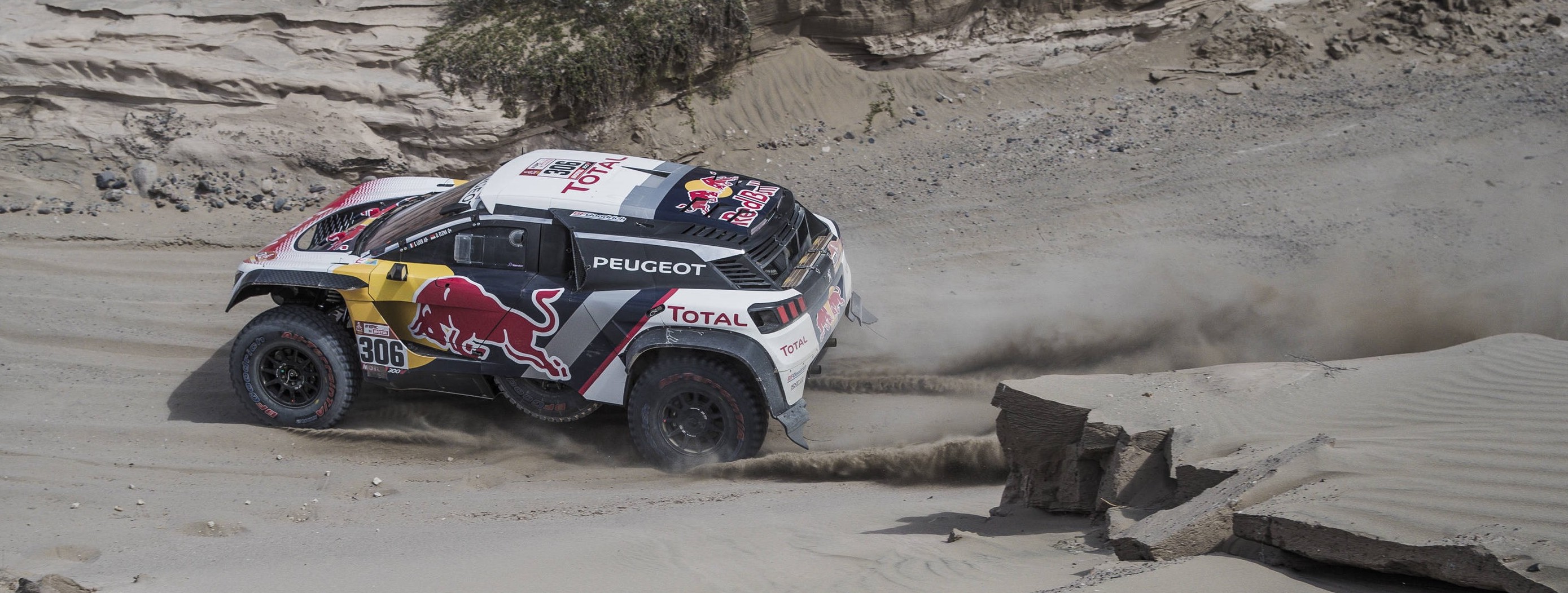 Spark 1/43 Peugeot 3008 DKR N°306 – Sébastien Loeb Dakar 2019