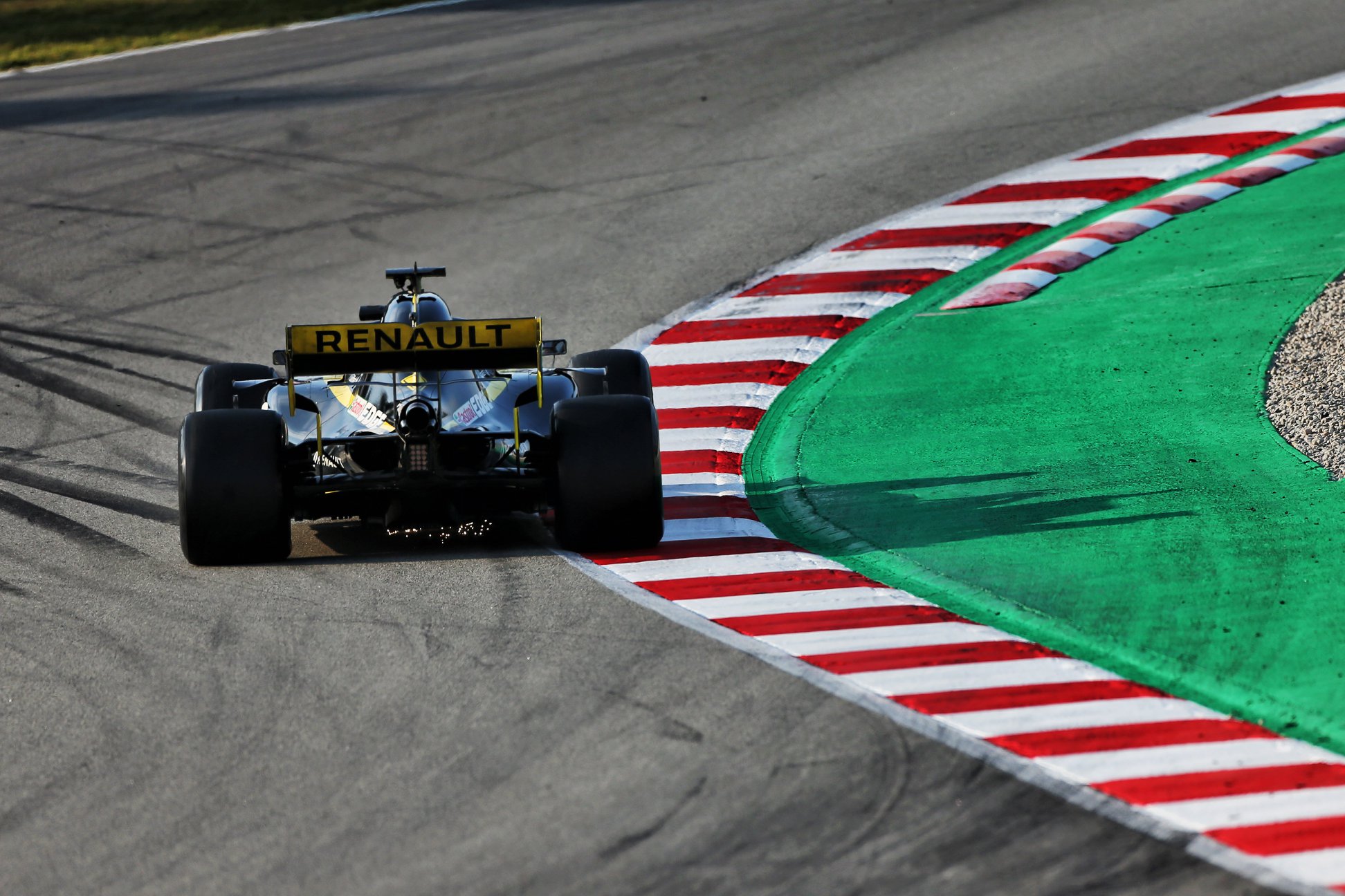 F1 Nico Hülkenberg Signe Le Meilleur Chrono Des Premiers Essais Les Voitures