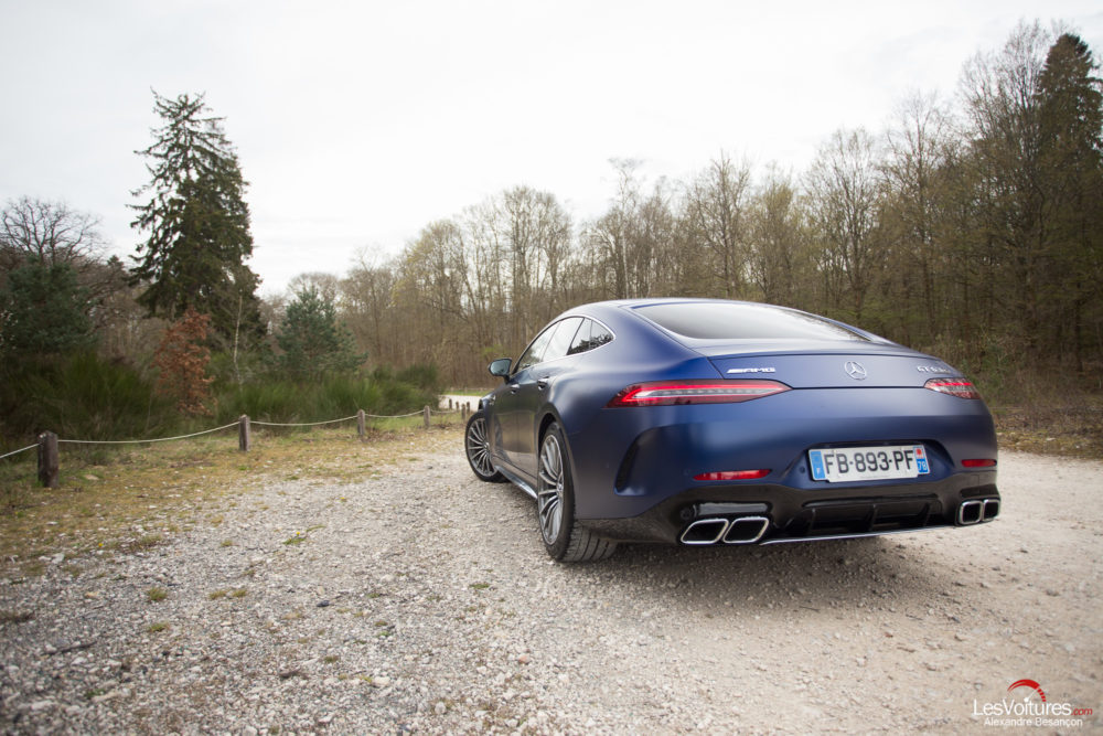 https://lesvoitures.fr/wp-content/uploads/2019/04/Mercedes-AMG-Coupe-4portes-63-S-essai1214-1000x667.jpg