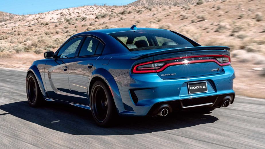 Dodge Charger SRT Hellcat et Scat Pack : un "monstrueux" pack Widebody