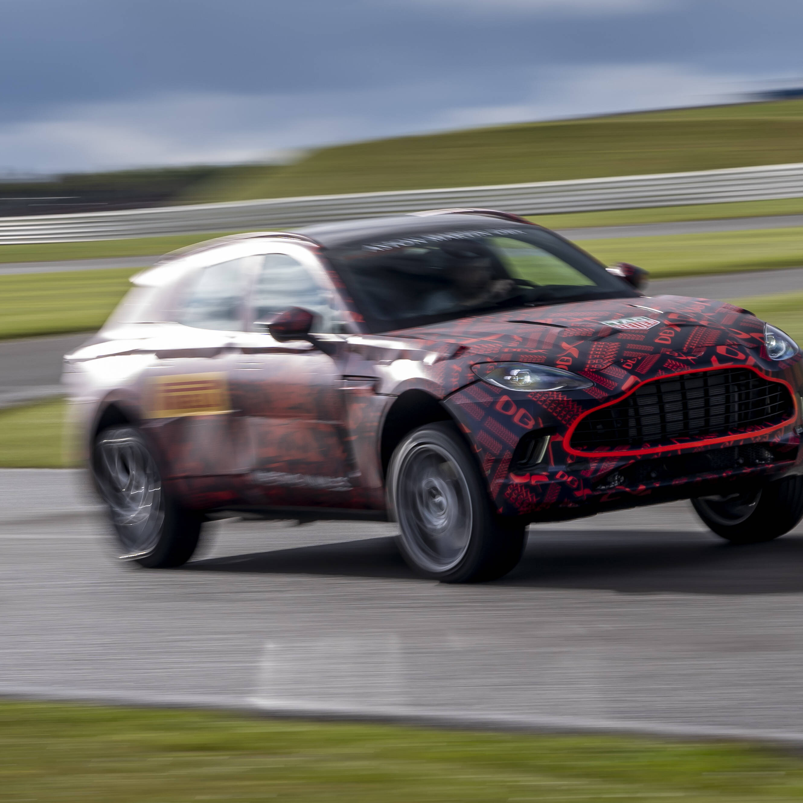 Aston Martin DBX