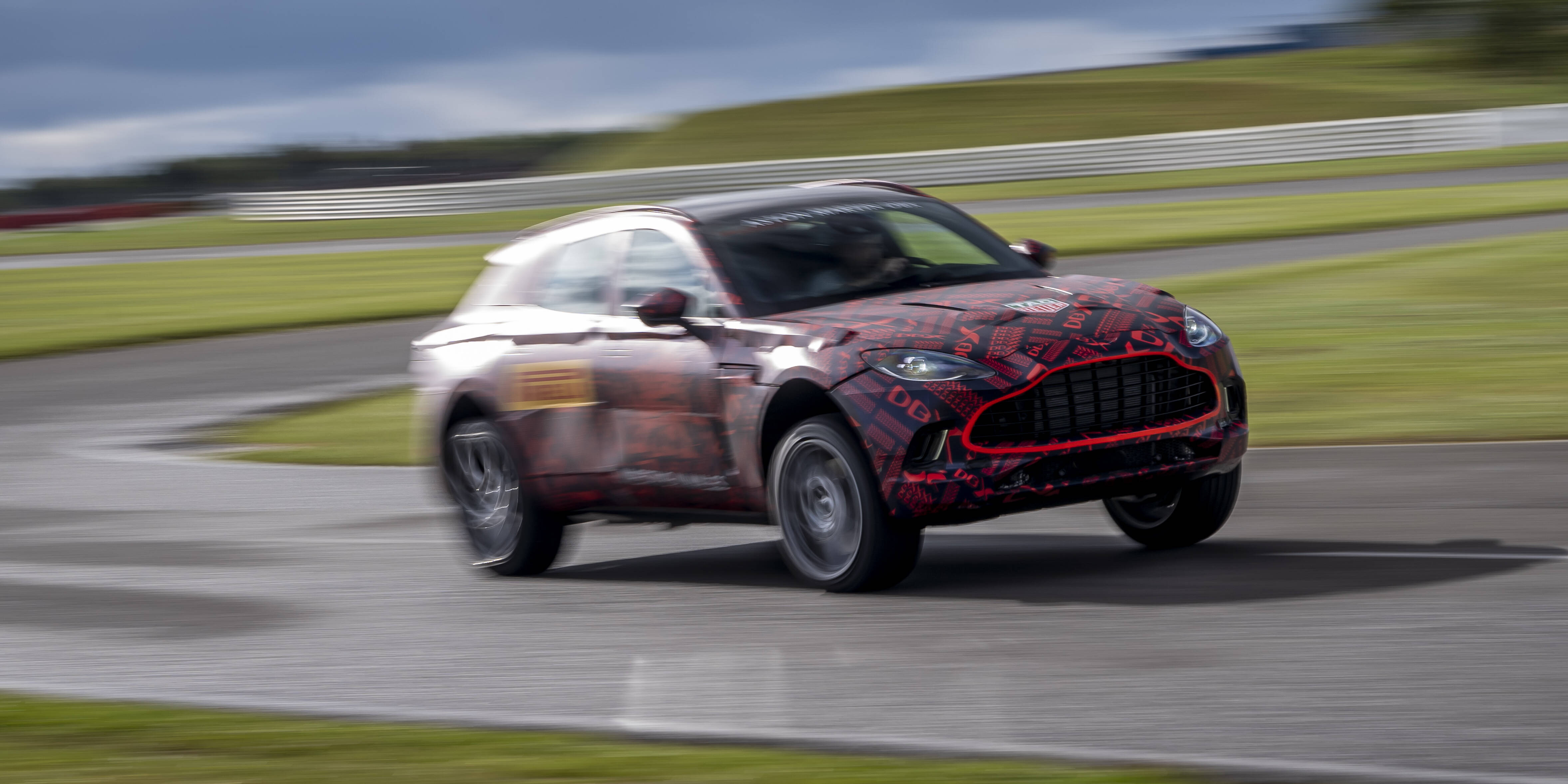 Aston Martin DBX