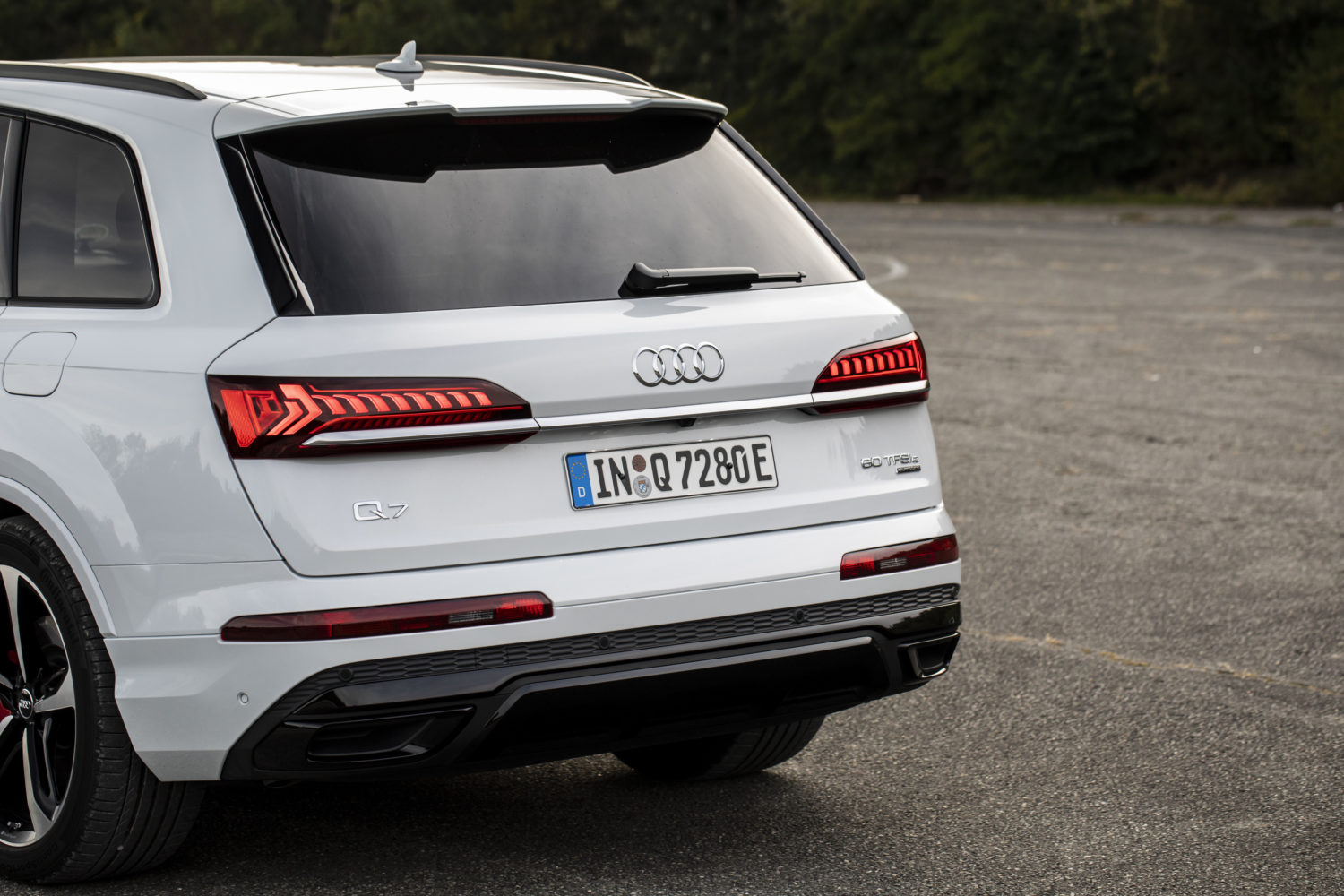 Audi Q7 TFSI e quattro avec un V6 essence hybride Les Voitures