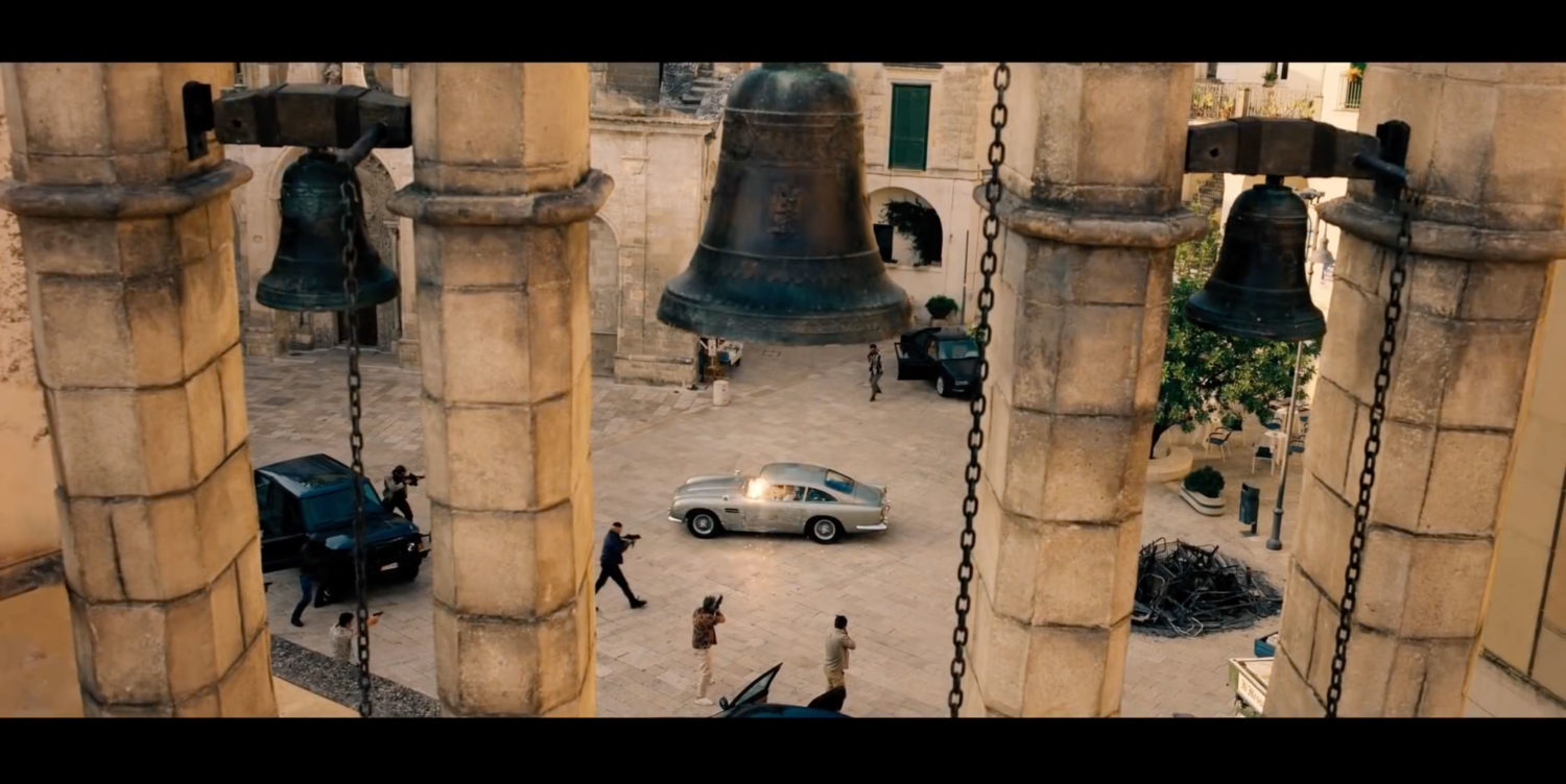 Lieux De Tournage Mourir Peut Attendre Vidéo : les Aston Martin de "Mourir peut attendre" en action - Les Voitures