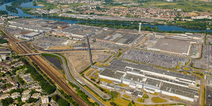 Paris Saint-Germain Stellantis Poissy PSG futur stade