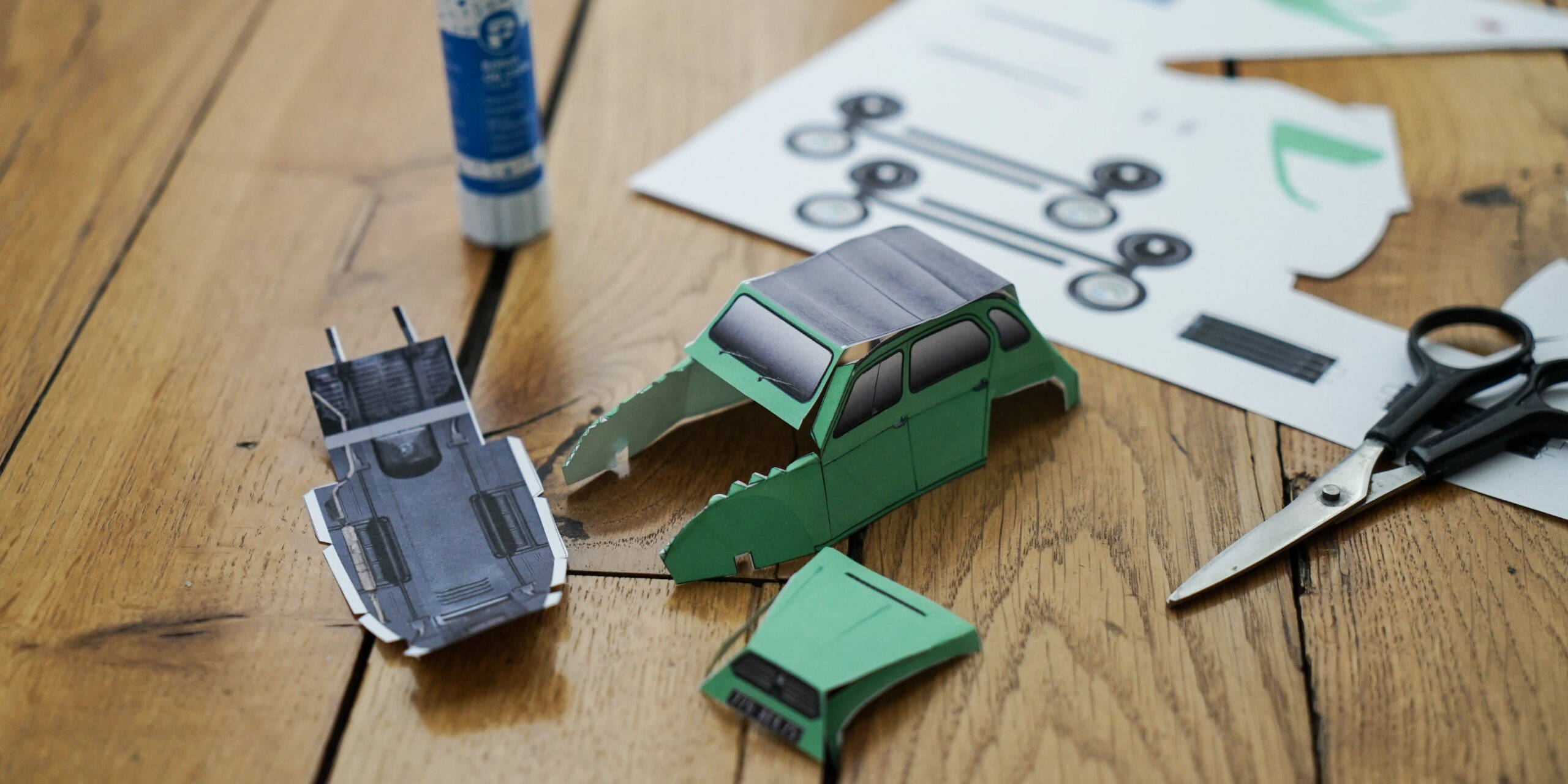 maquettes en papier voiture vacances de Noël