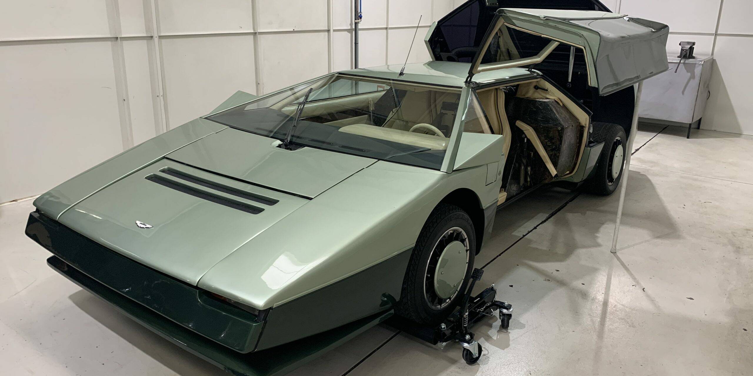 Aston Martin Bulldog