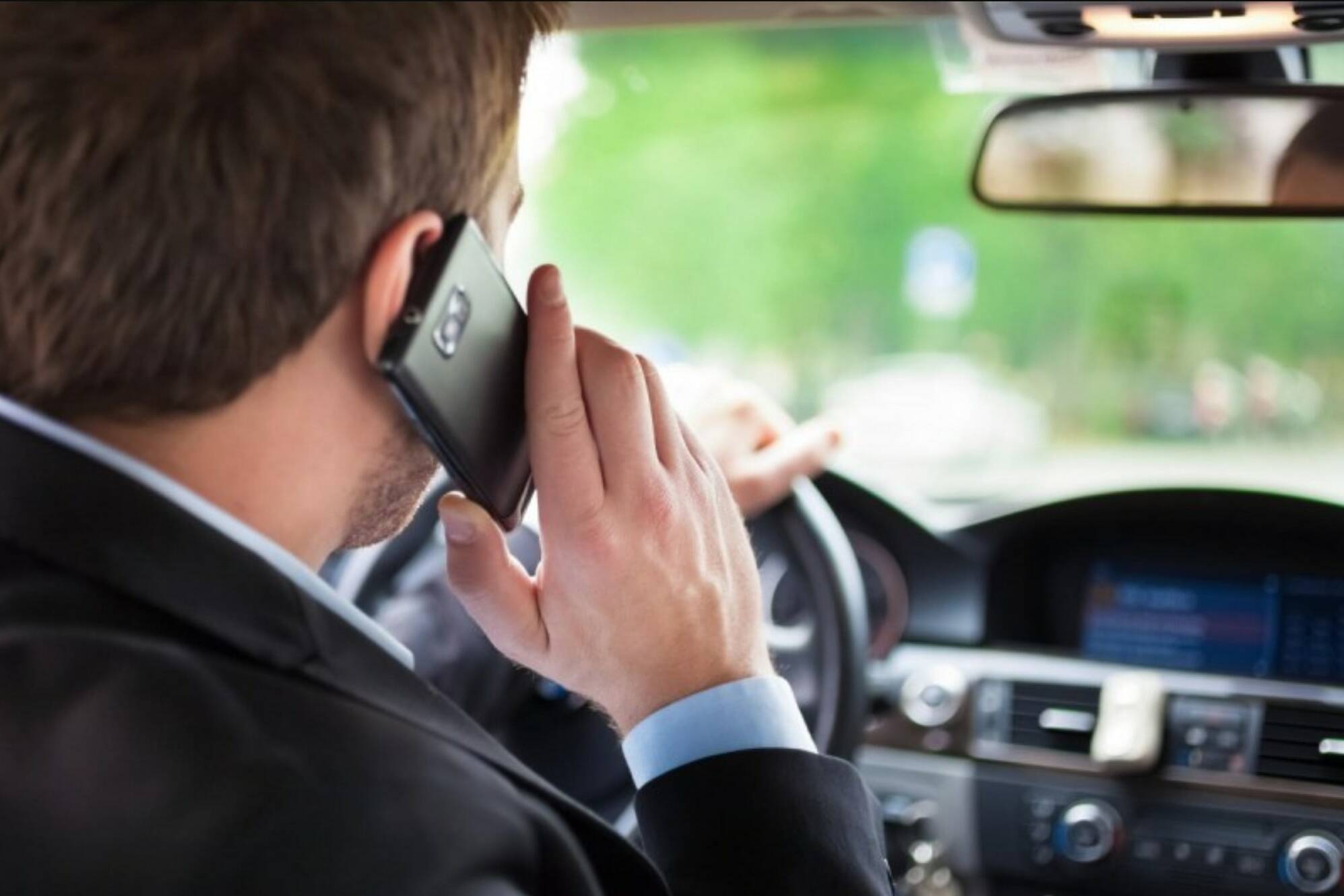 Téléphone au volant