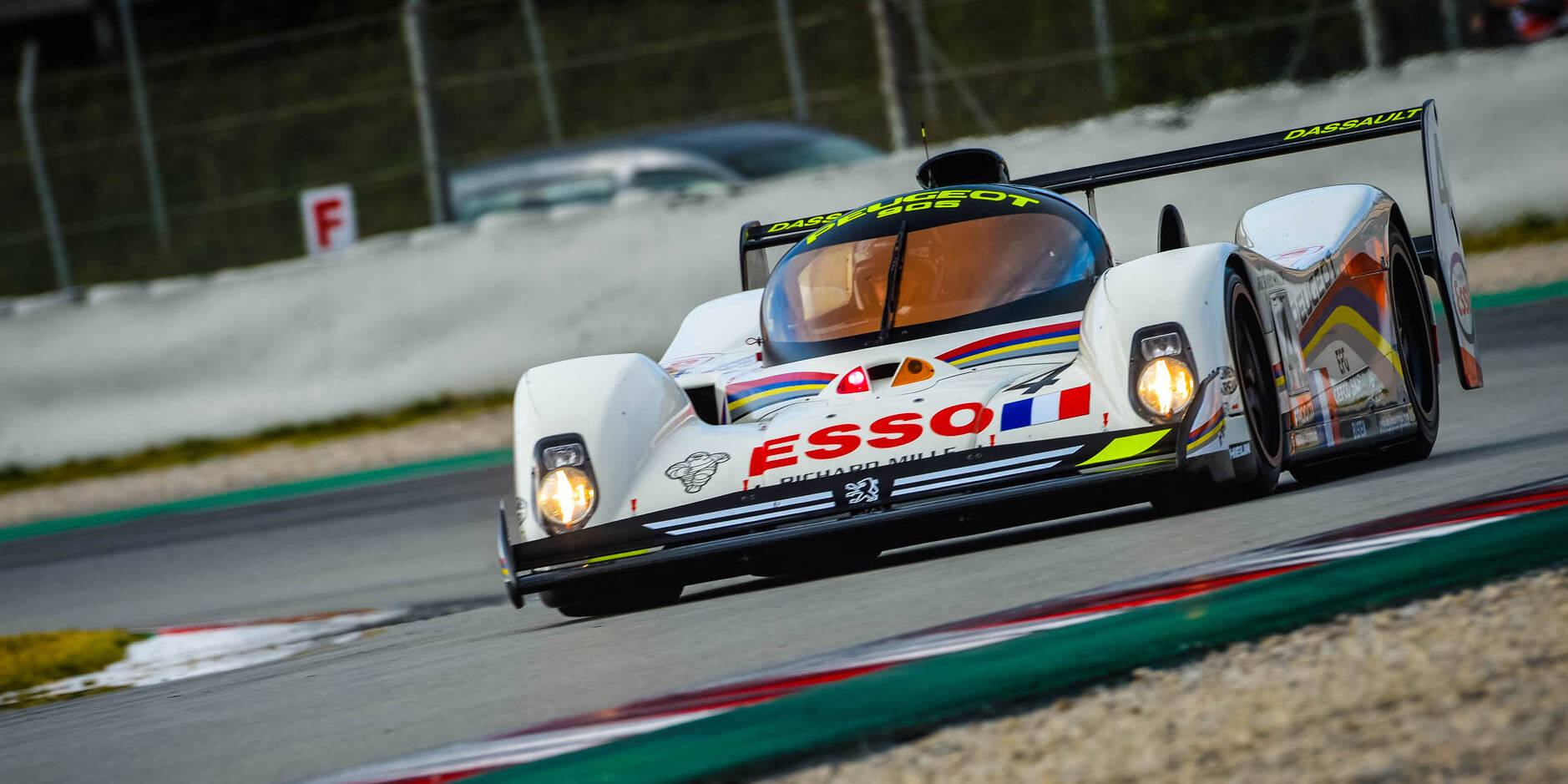 Peugeot 905