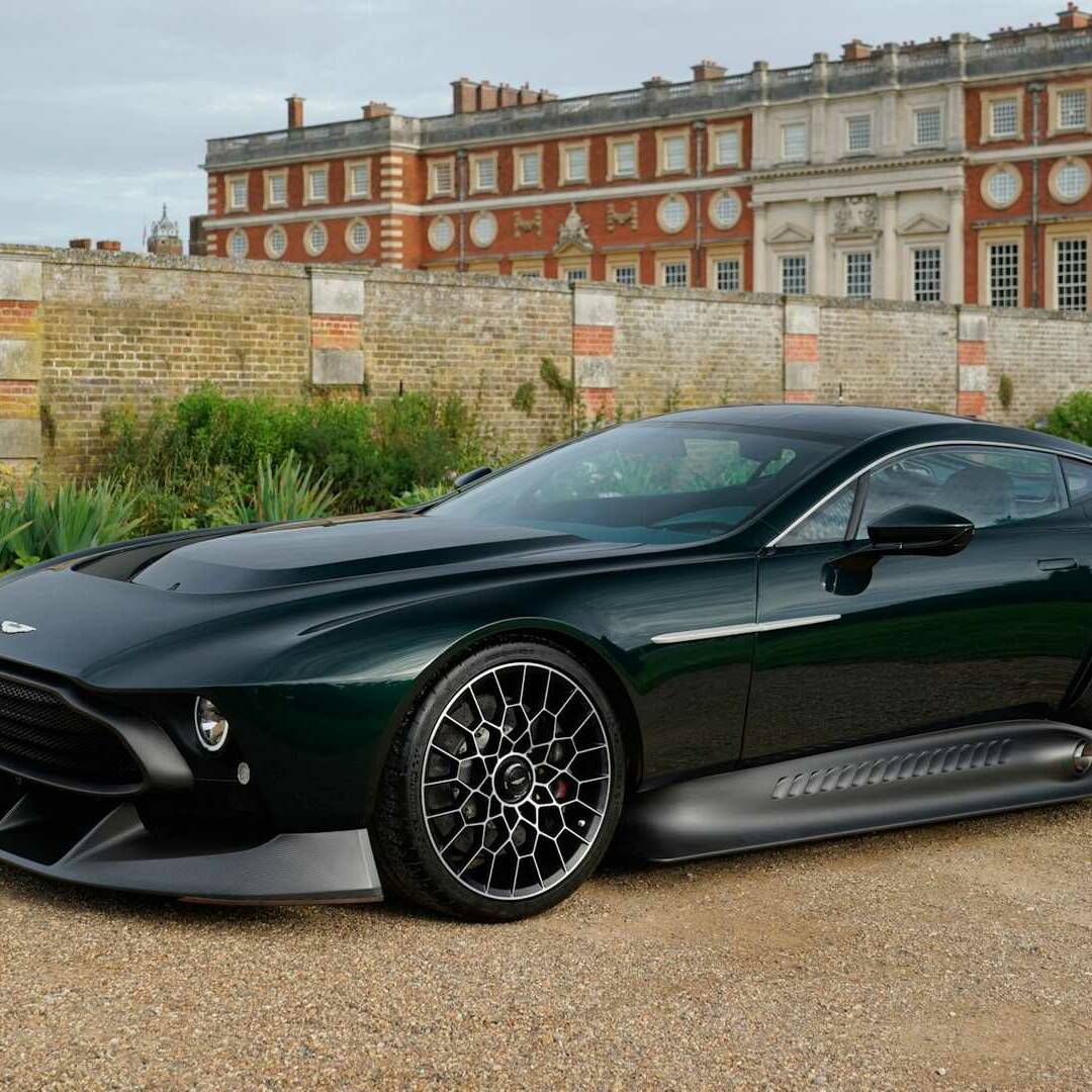 Aston Martin Victor