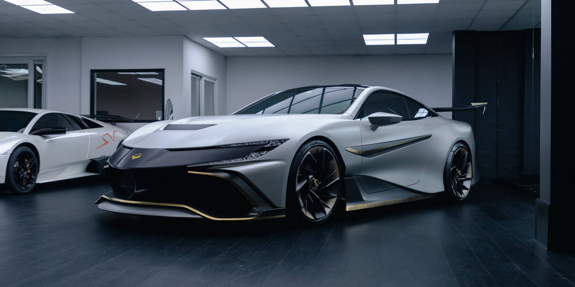 Naran Hyper Coupe