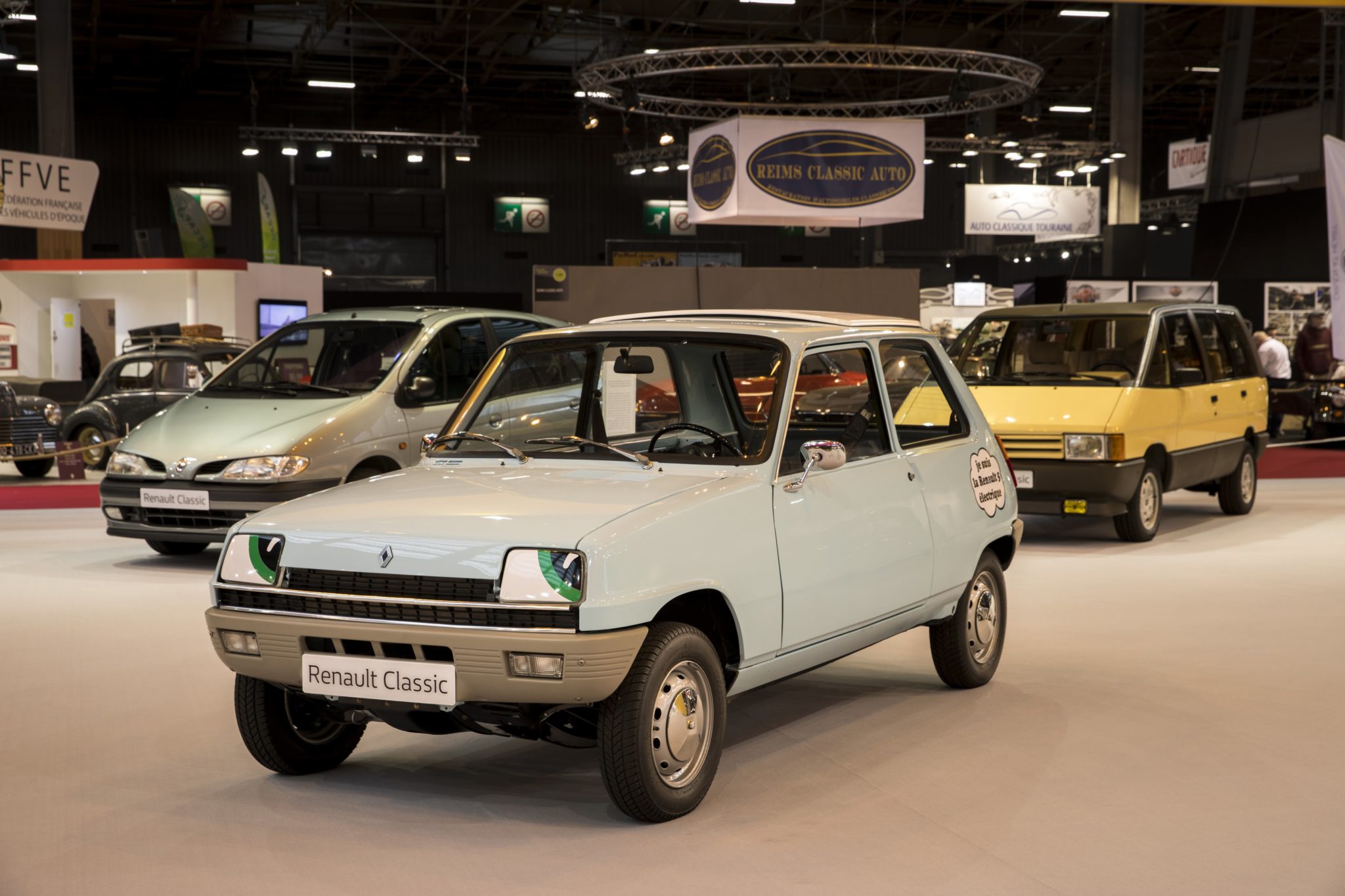 Renault 5 Prototype : "The Stig" Aime La R5 électrique - Les Voitures