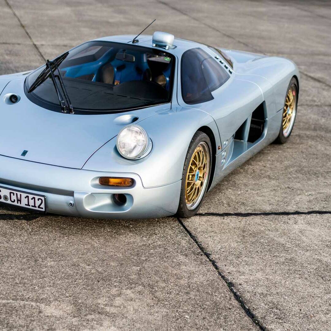 Isdera Commendatore 112i