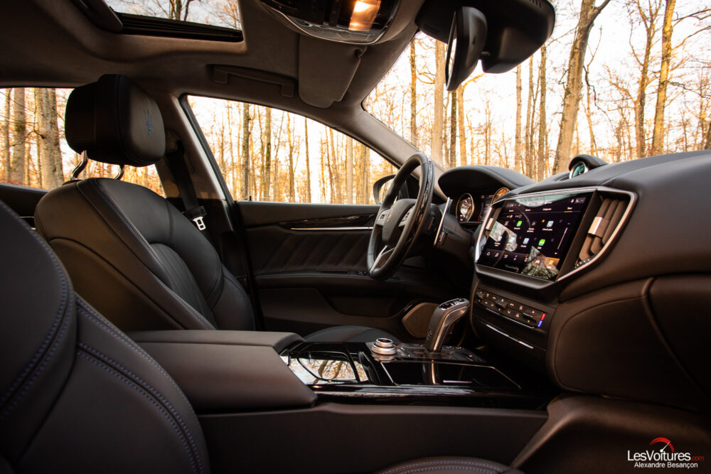 https://lesvoitures.fr/wp-content/uploads/2021/01/essai-lesvoiturescom-Maserati-Ghibli-Hybrid-hybride-2020-852-1000x667.jpg