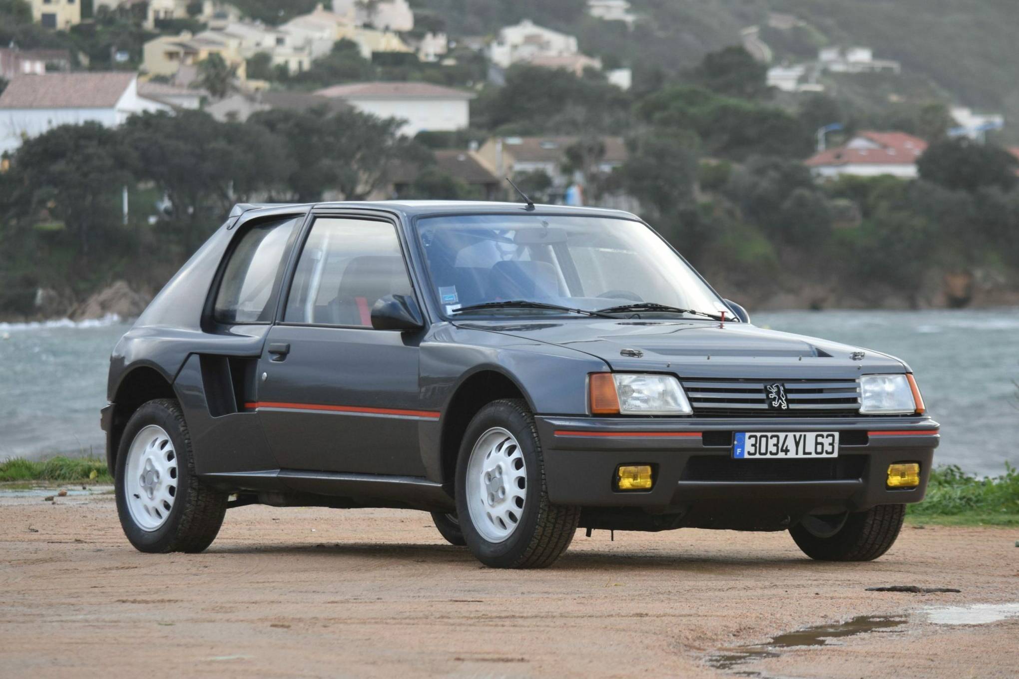 Peugeot 205 Turbo 16