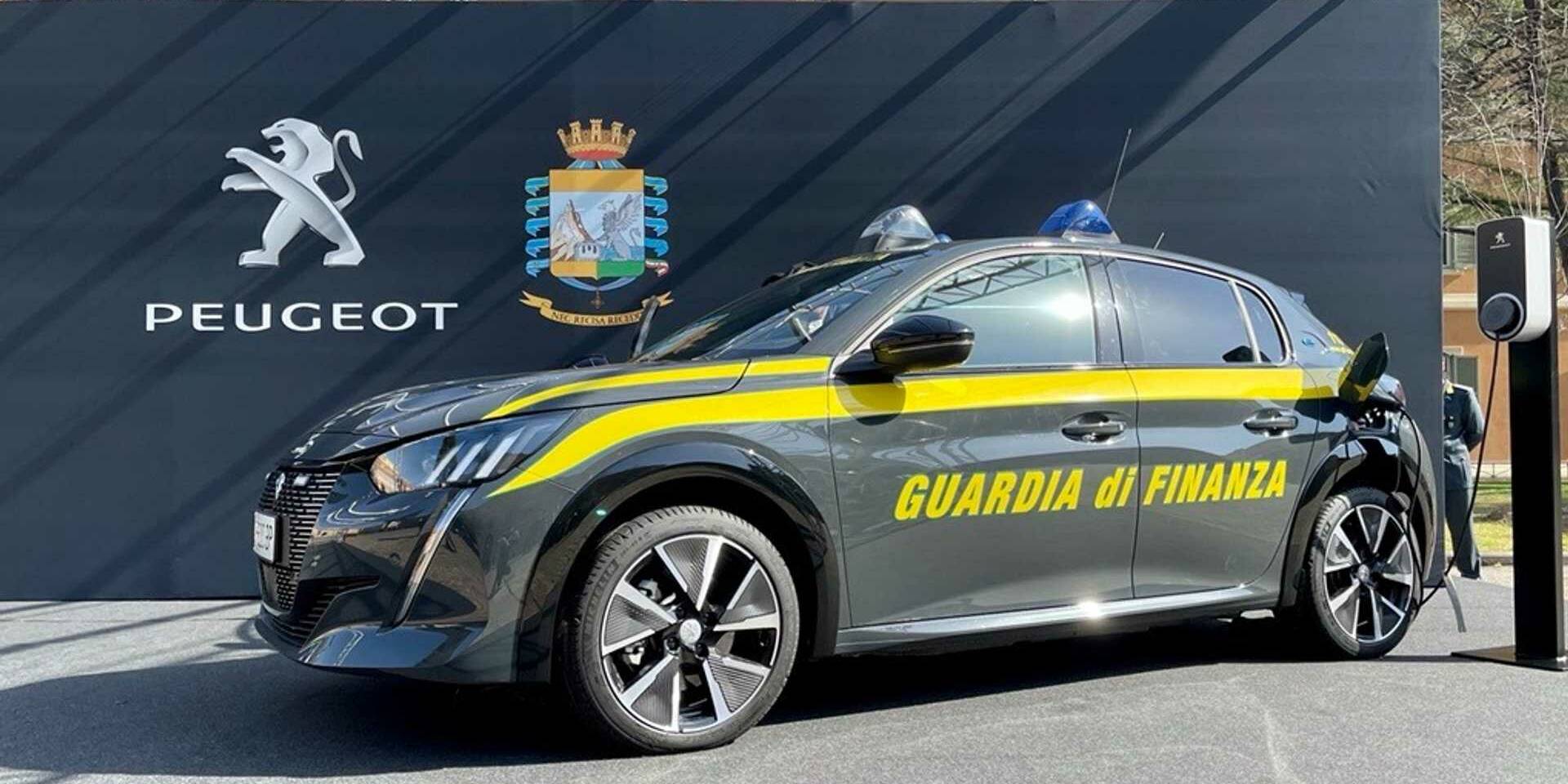 Peugeot e-208