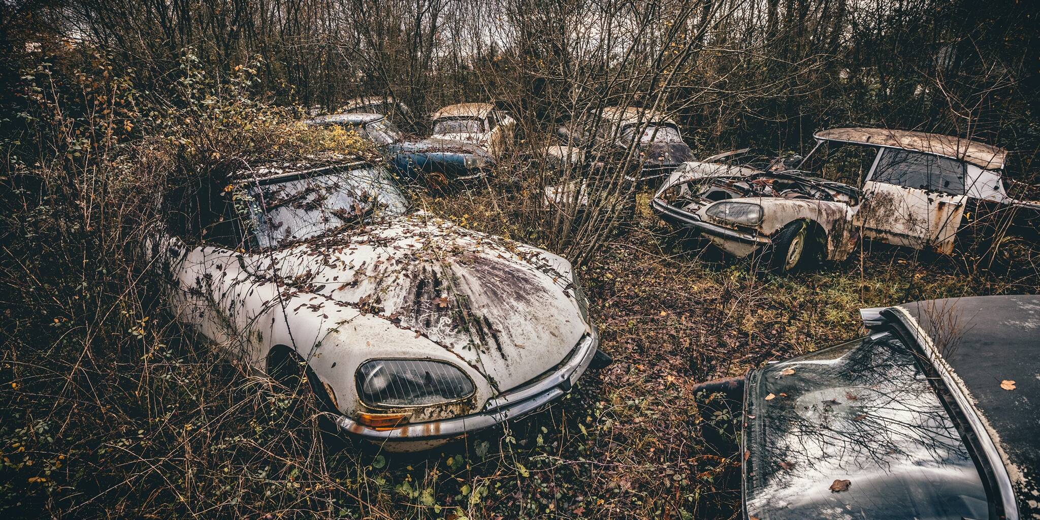 Halloween cimetière Citroën DS urbex