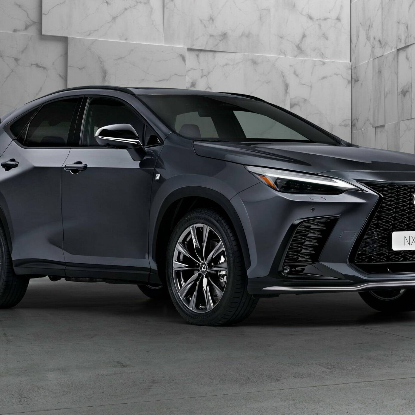 Lexus NX PHEV