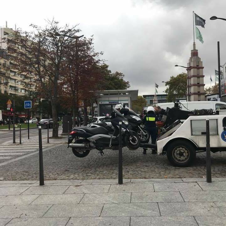 Paris scooters deux roues