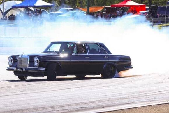 Mercedes AMG Restomod